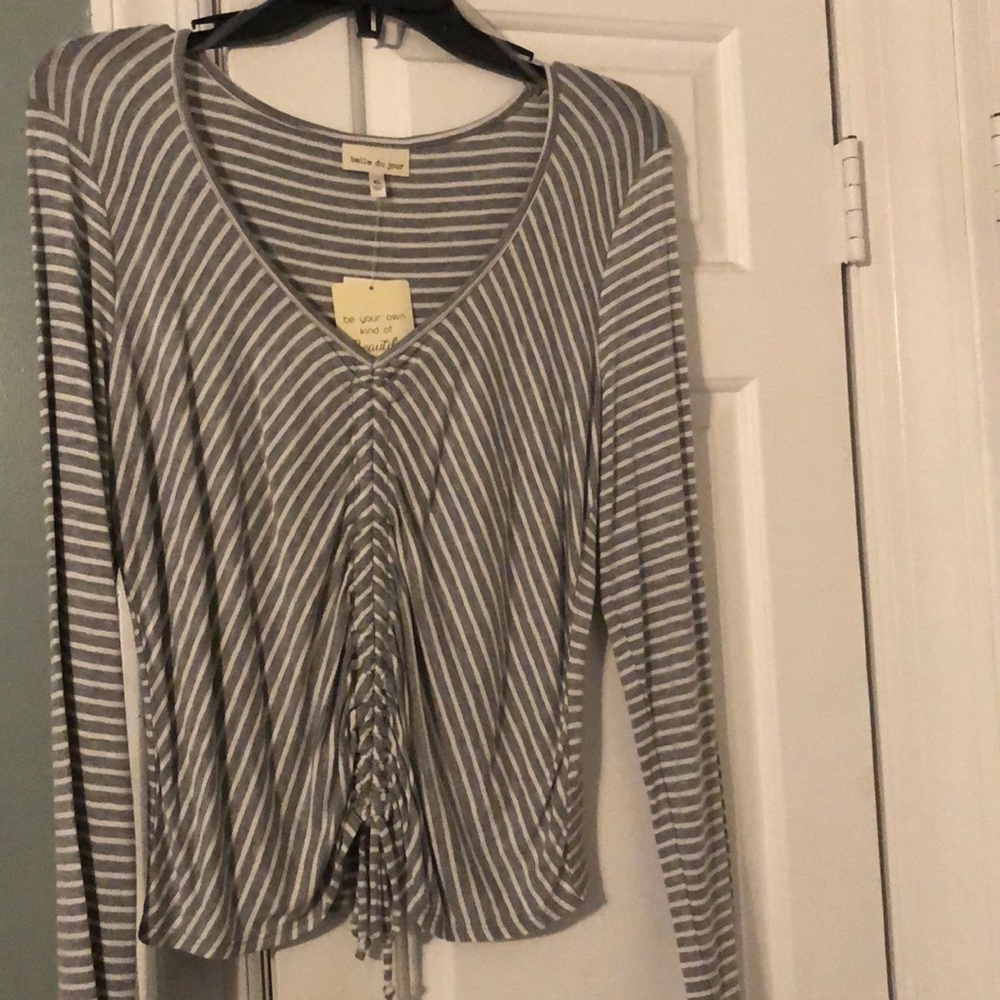 Juniors/Women’s Top Brand New Never Worn!